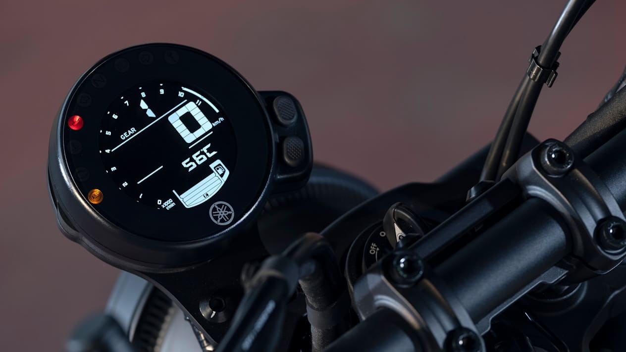 Yamaha XSR700 2022 Historic White : écran compteurs
