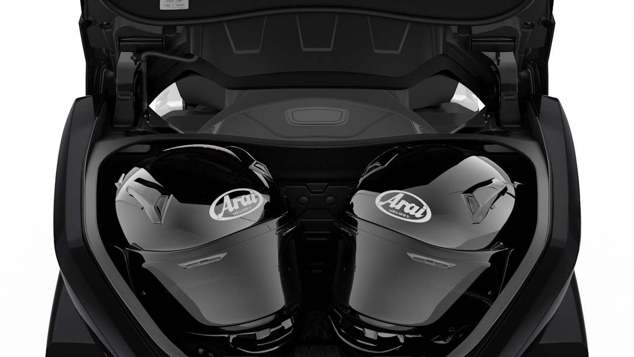 Honda Gold Wing Touring GL1800 2023 : rangement 2 casques dans le top case