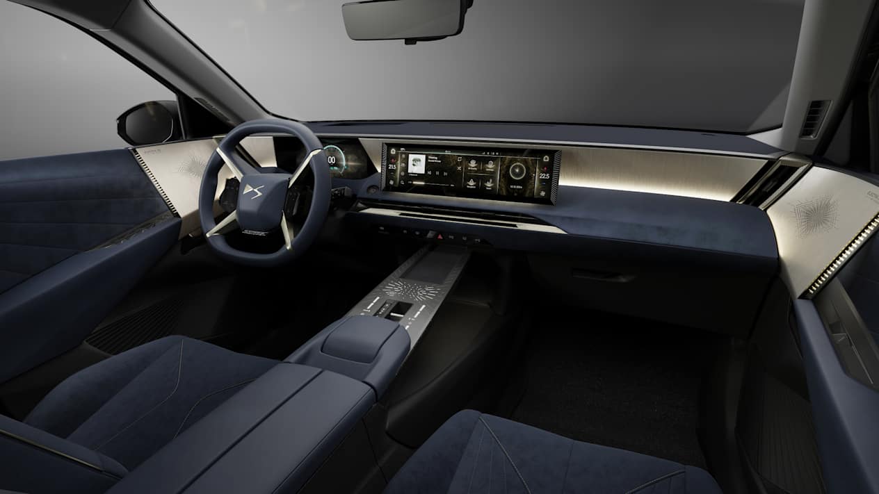 DS N°8 2025 : intérieur Alcantara Bleu Eternel et planche de bord