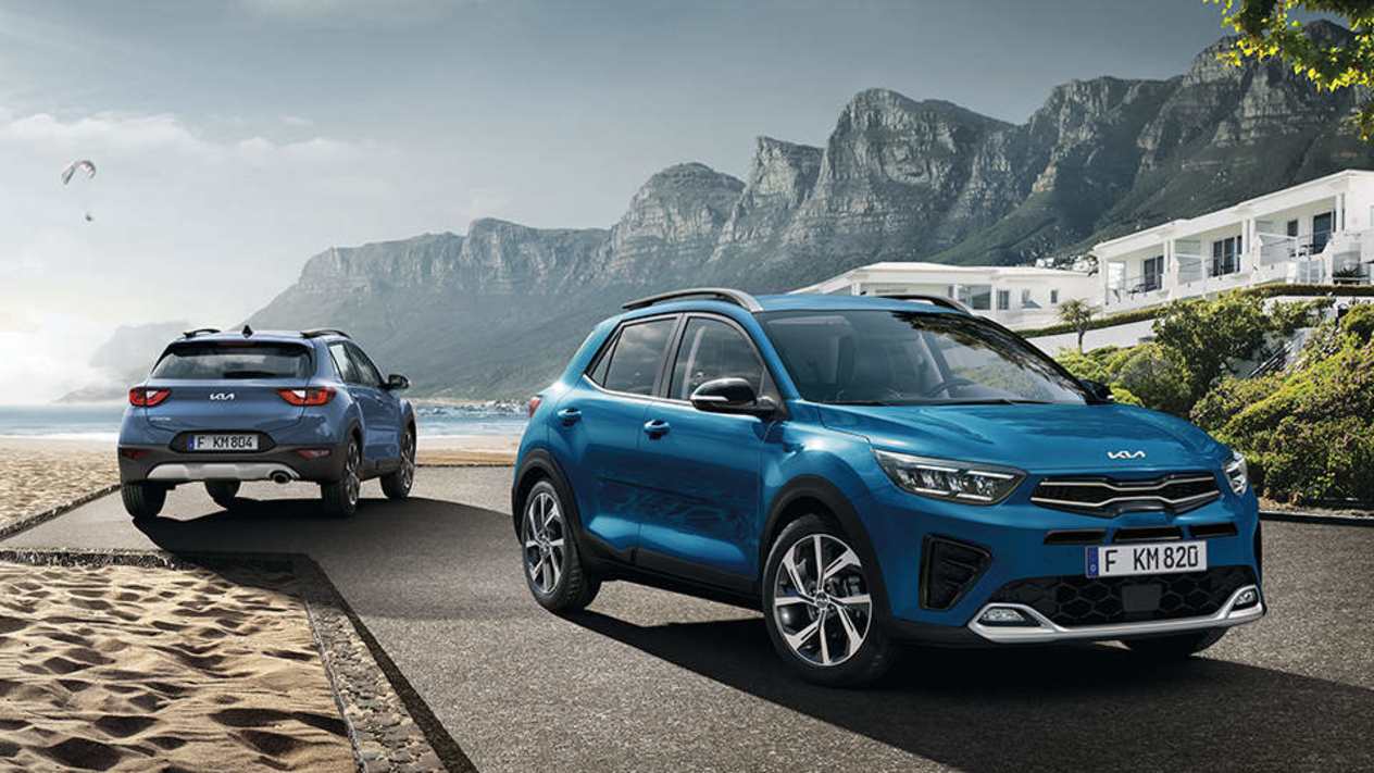 The Kia Stonic on the beach