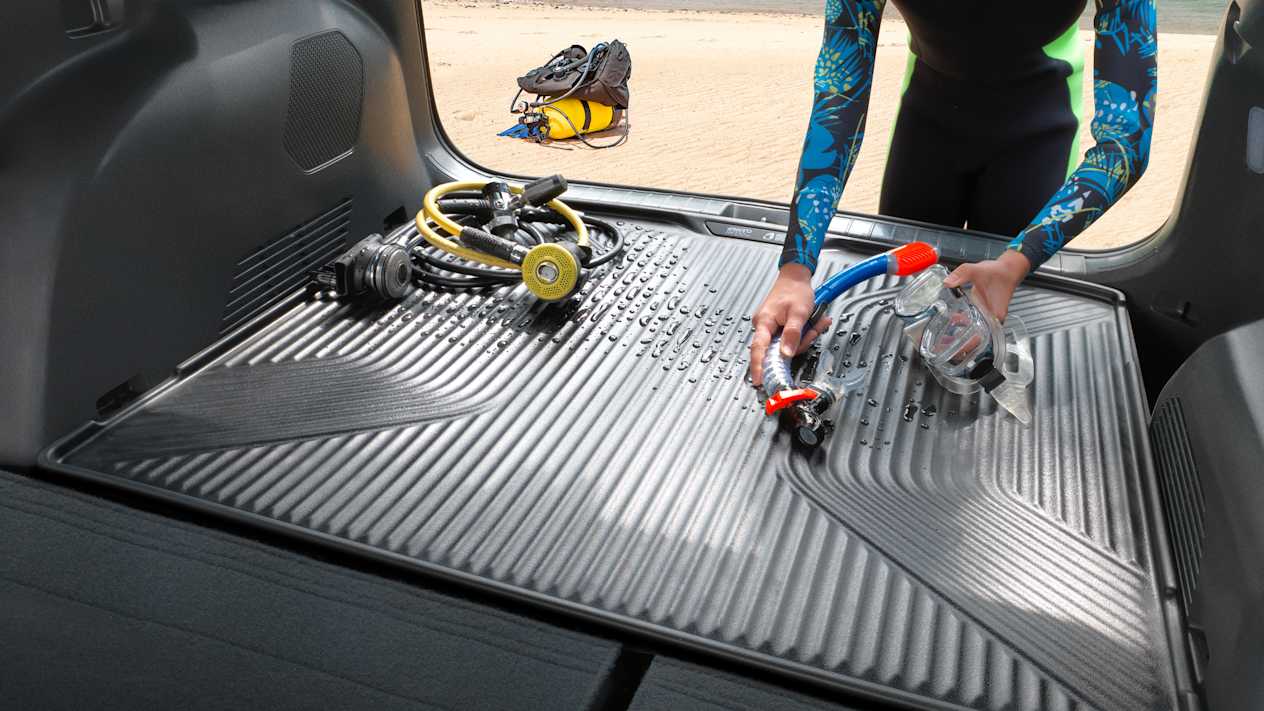 Kia Ocean Cleanup boot