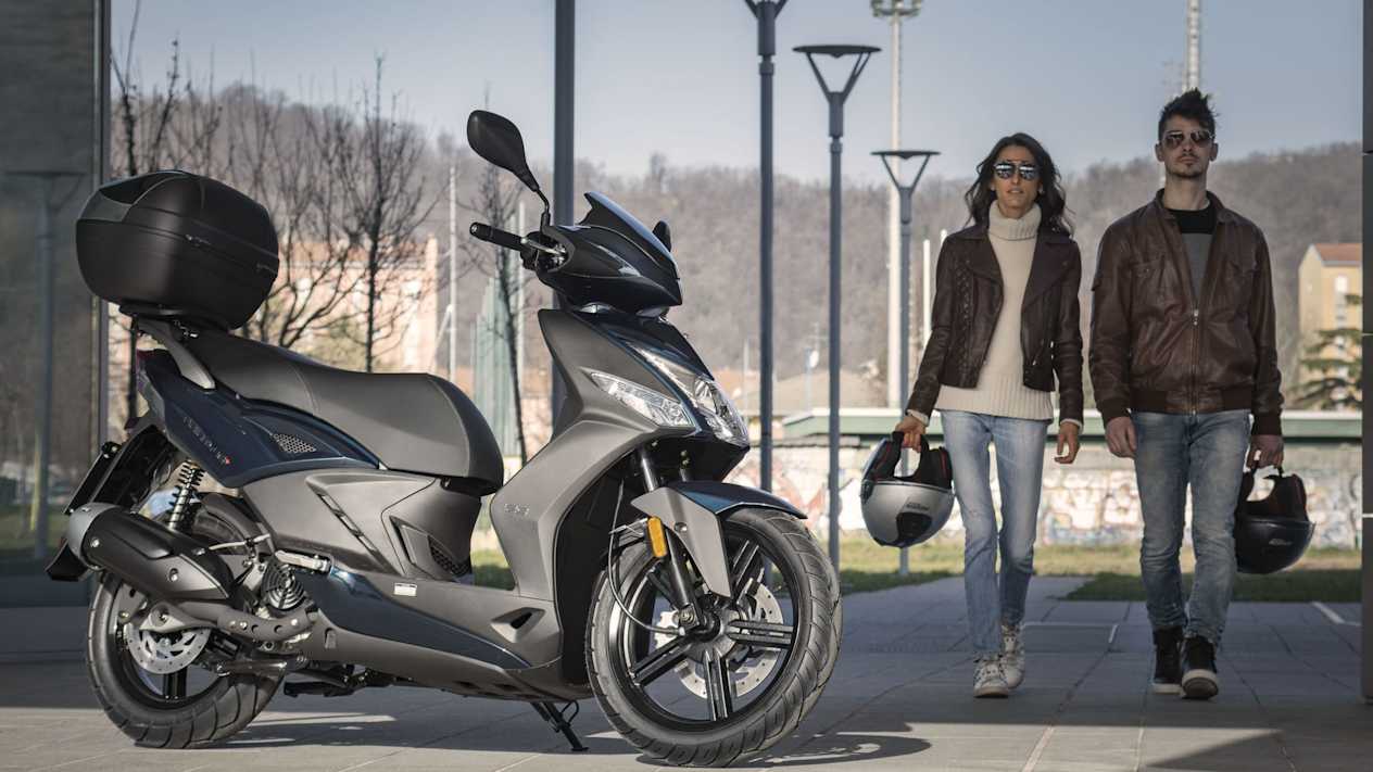 Kymco Agility 125 garé