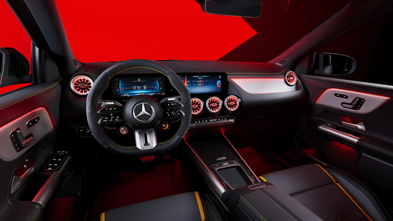 Mercedes GLA 45 S AMG 2023 : intérieur de l'habitacle