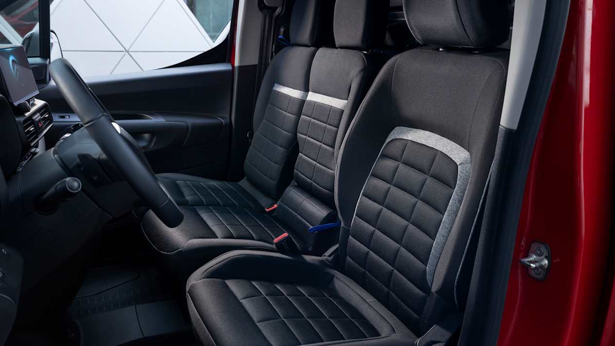 Citroën Berlingo Van 2024 : sièges avant