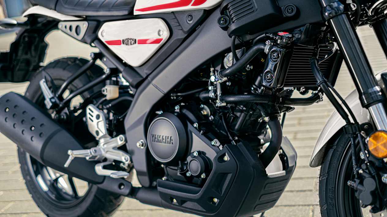Yamaha XSR125 2023 Heritage White : détail moteur