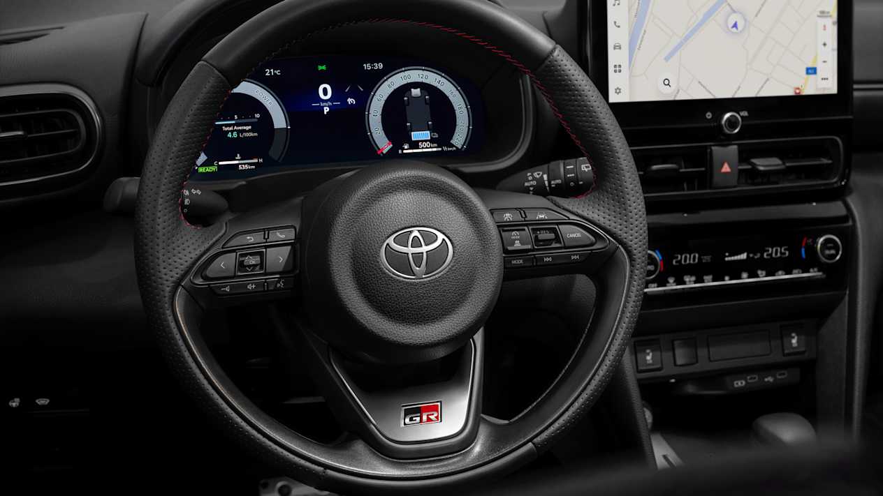 Toyota Yaris Cross 2024 : volant GR Sport