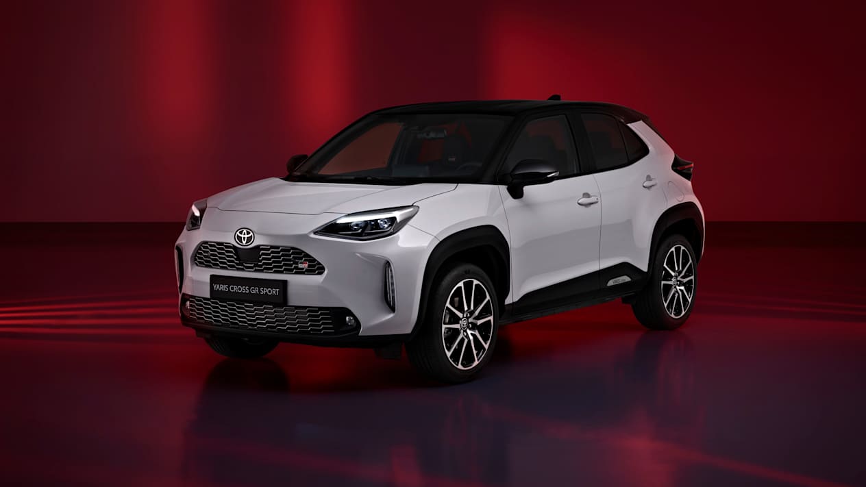 Toyota Yaris Cross GR Sport 2022 : trois quarts avant gauche