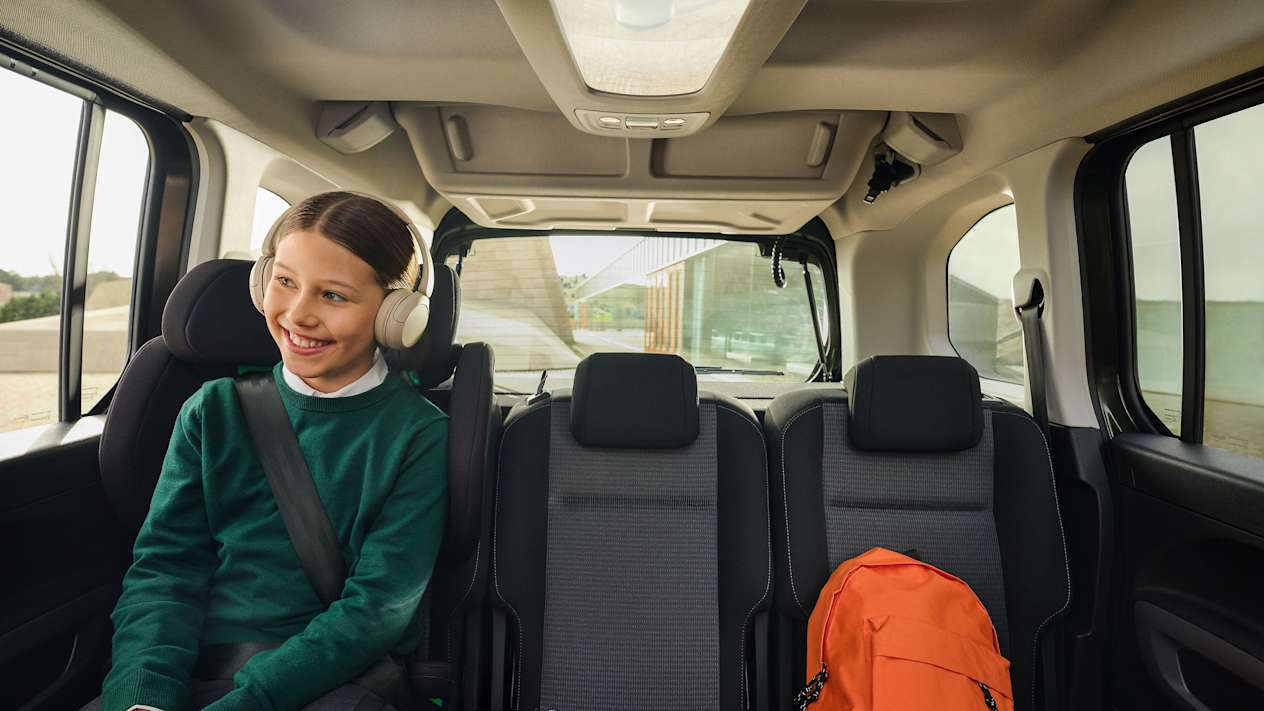 toyota proace city verso habitacle place arrière