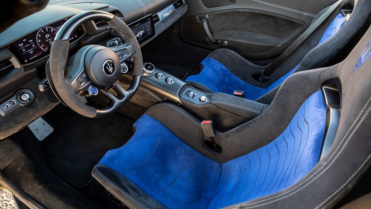 Maserati MC20 habitacle avant