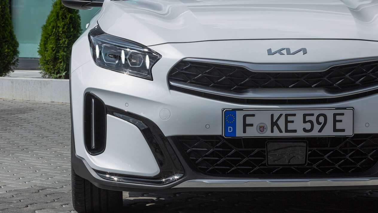 Kia XCeed 2022 PHEV : Gros plan face avant