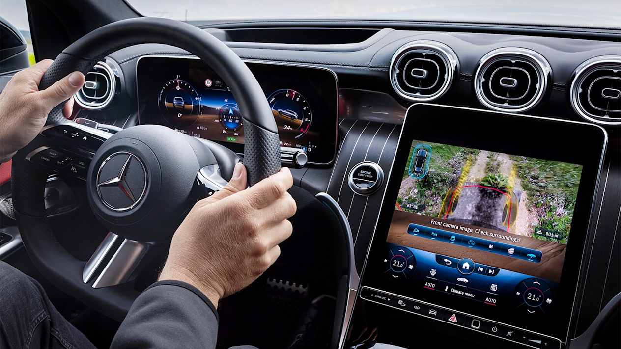 Mercedes GLC 2022 : mode capot transparent