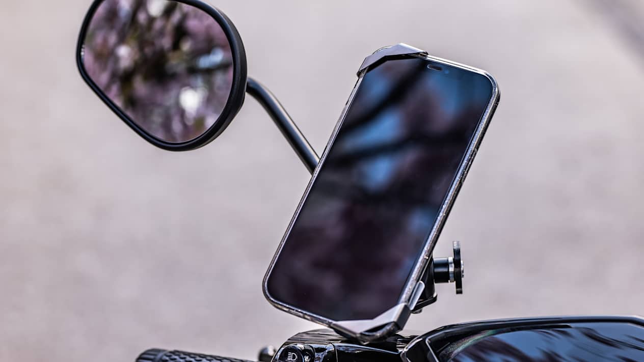 Kymco i-One 2024 : détail support pour smartphone