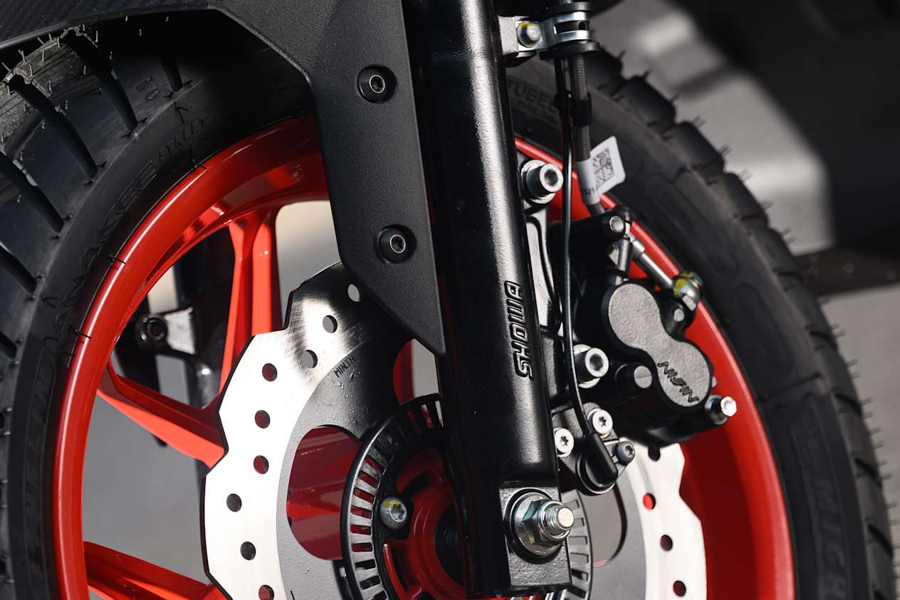 Aprilia SR GT 125 Sport roue