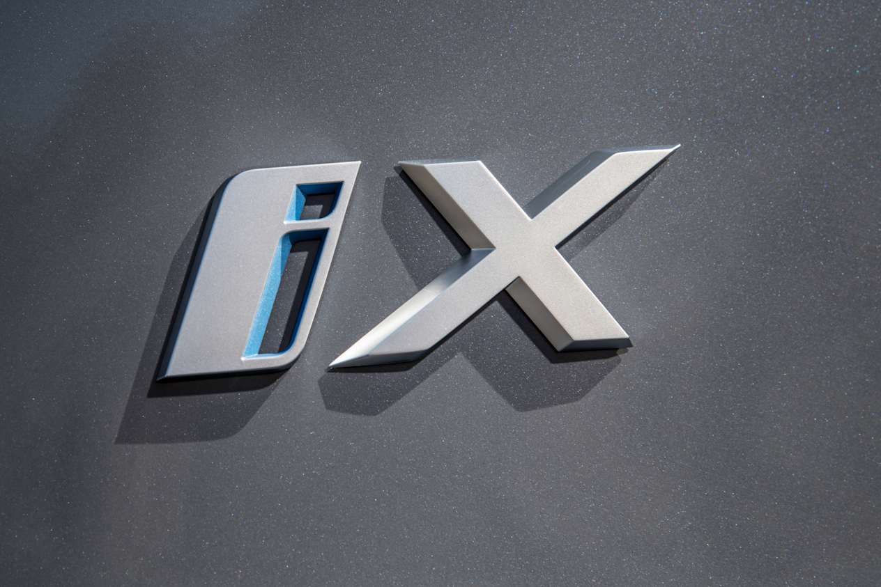 BMW IX