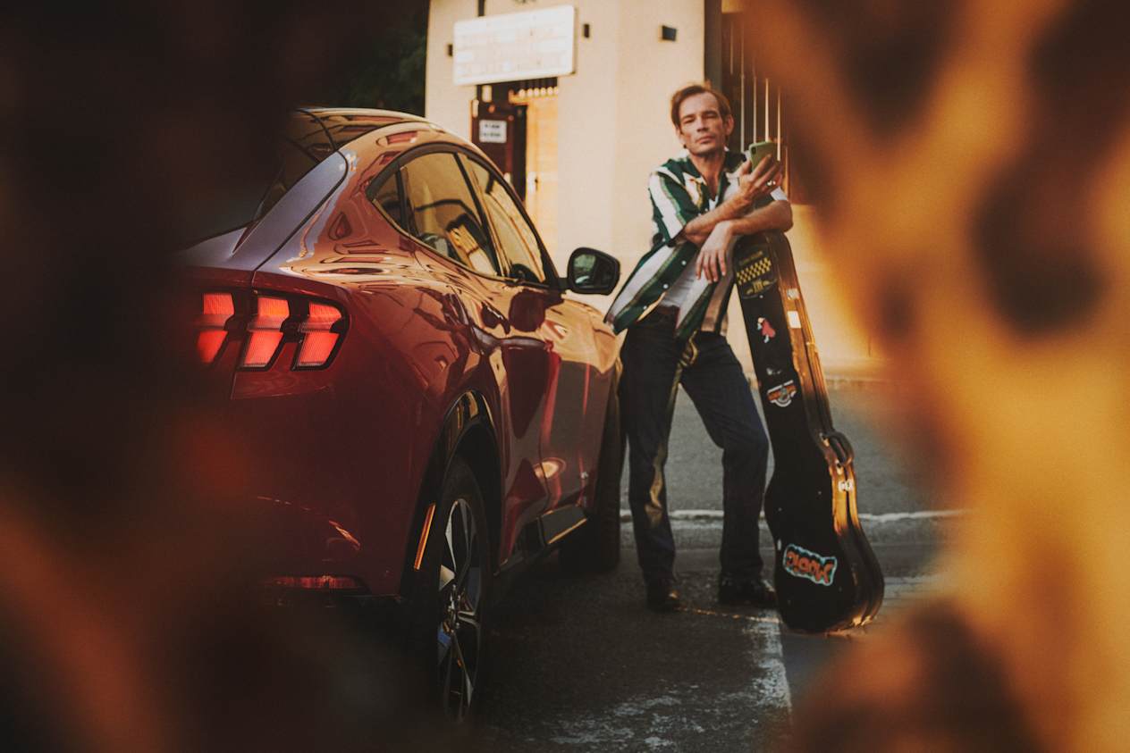 Image of the Mustang Mach-E on charge