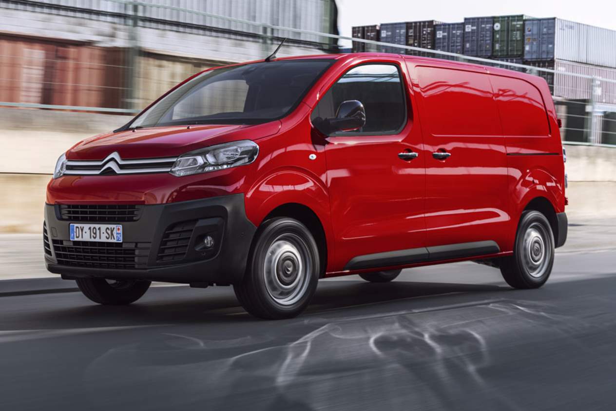 Citroën Jumpy trois quarts avant gauche sur route