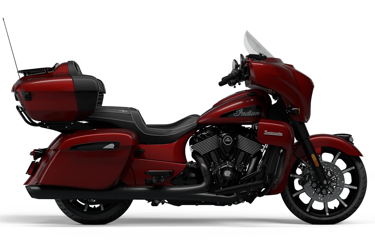 Indian Roadmaster Dark Horse 2024 Maroon Metallic : profil