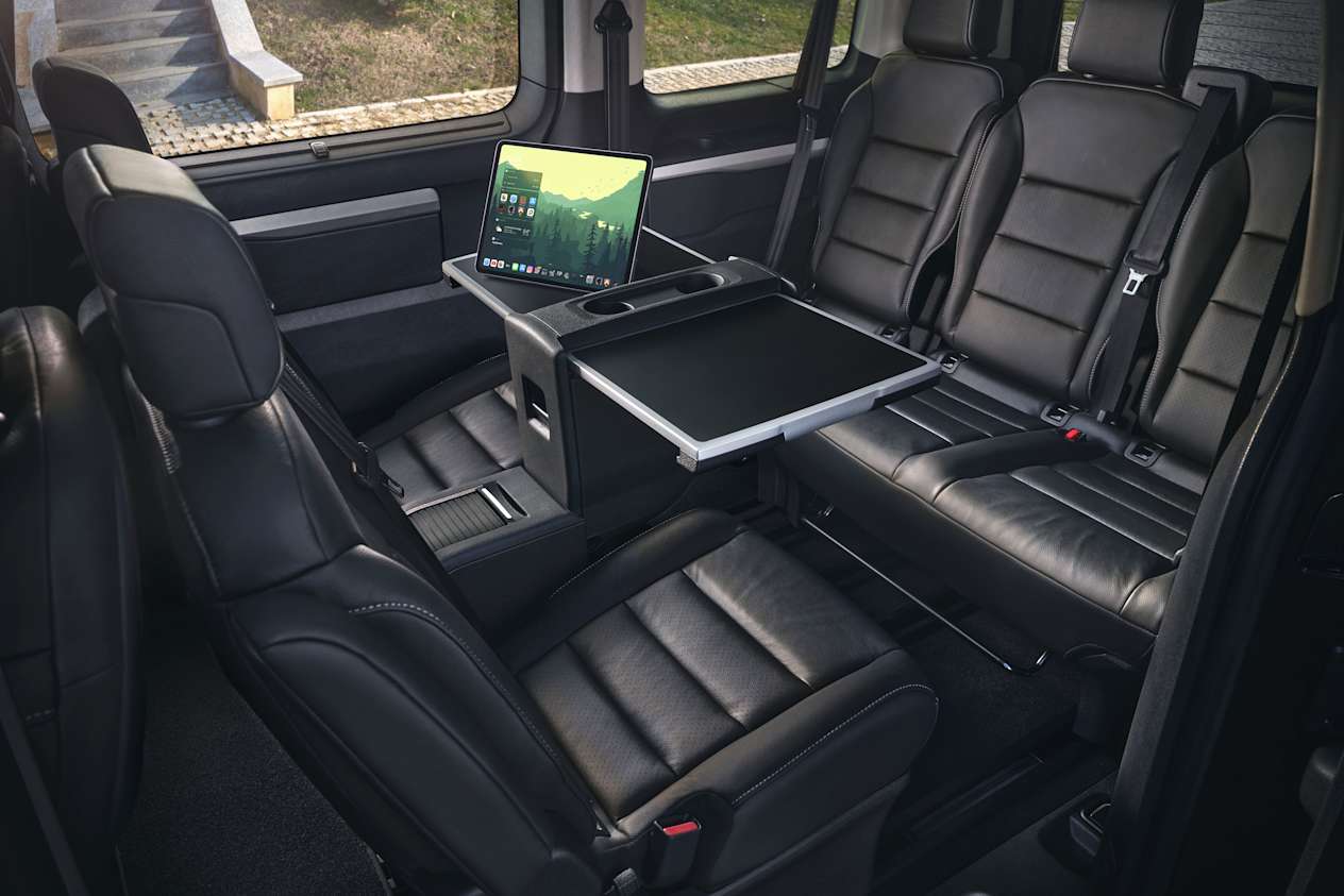 Fiat e-Ulysse : Configuration "Lounge" avec double tablette