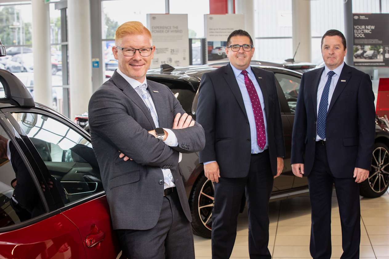 Alan Thompson Shelbourne Motors with Paul Ward and Richard Ward