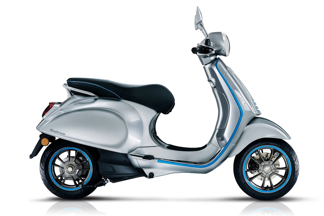 Scooter Vespa Elettrica 45 km/h profil droit