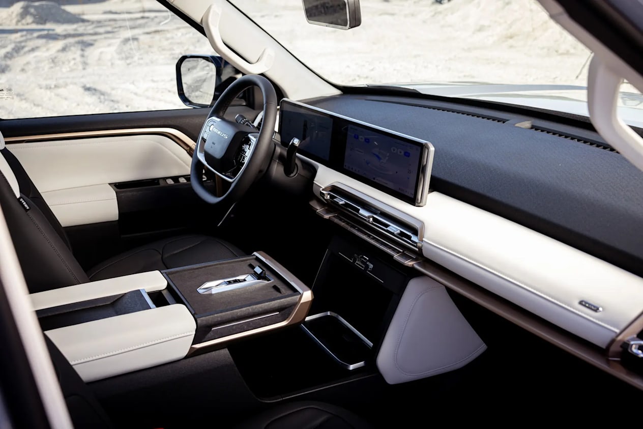 Maxus eTERRON 9 cabin tech