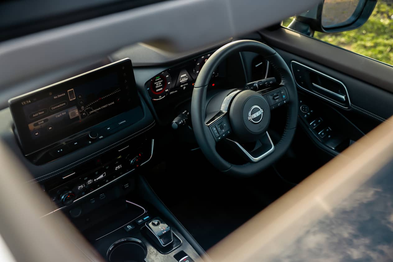 Looking down into the front of the Nissan X-Trail showing all driving controls