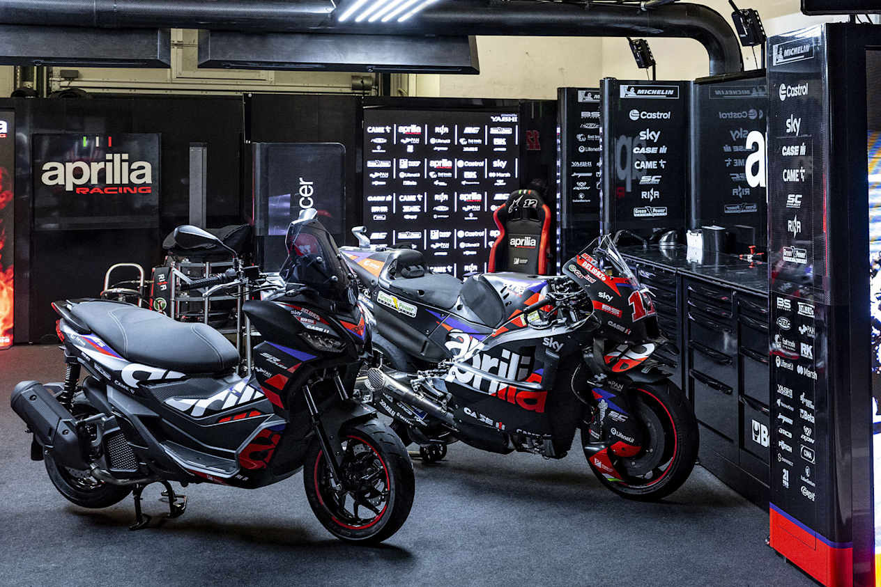 Aprilia SR GT 125 Replica avec RS-GP25