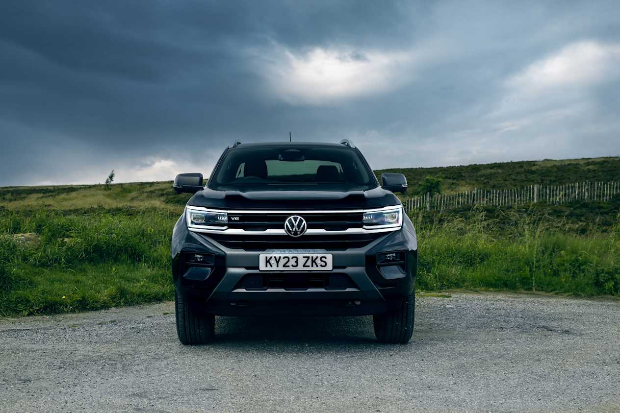 Front view of the Volkswagen Amarok
