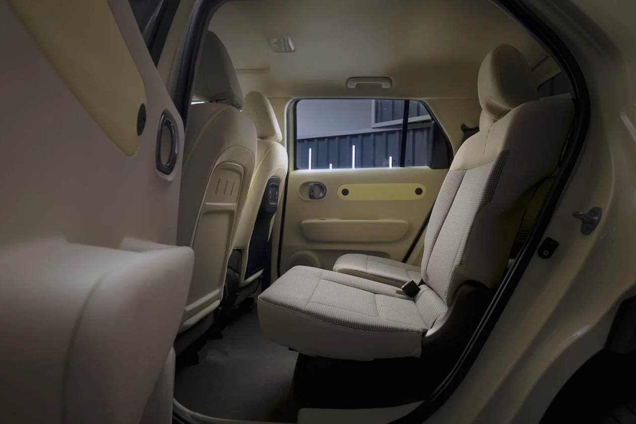 Slidable rear seats for more flexibility