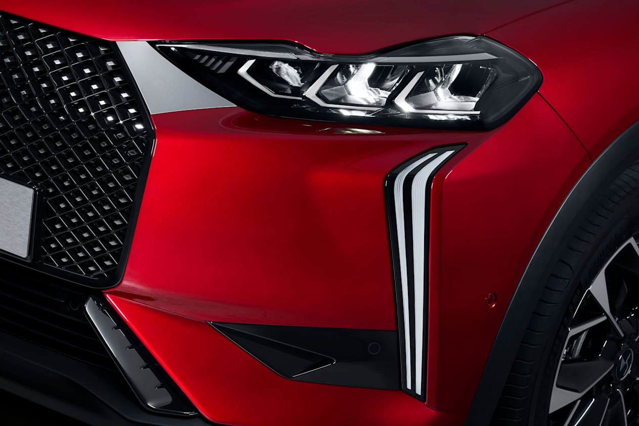 Nouvelle DS 3 (2025) : Nouveau phare et signature Light Veil