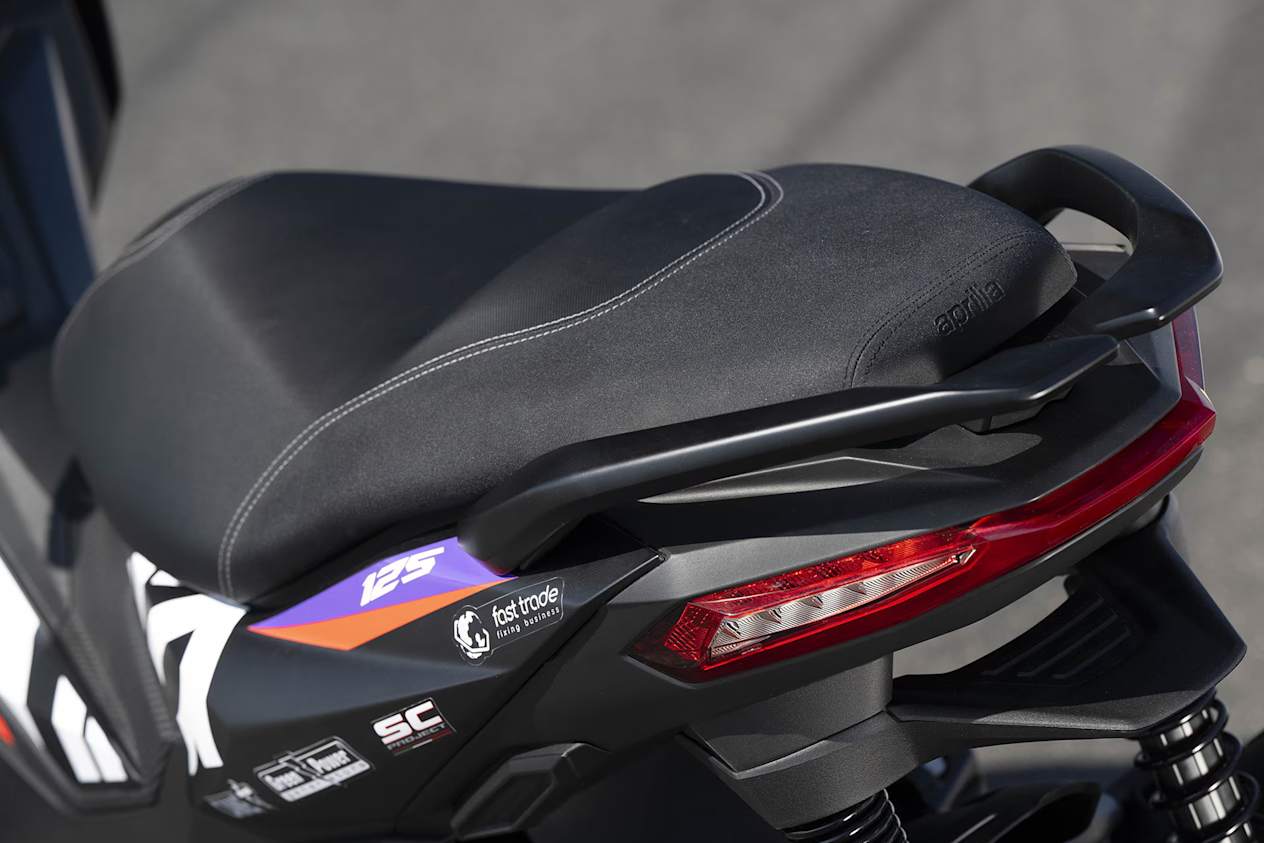 Aprilia SR GT 125 selle