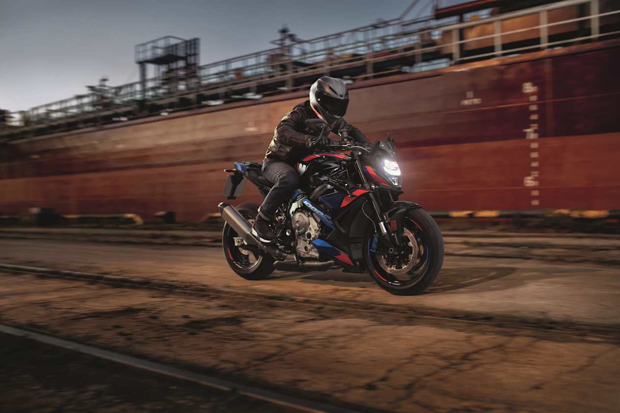 M 1000 R
