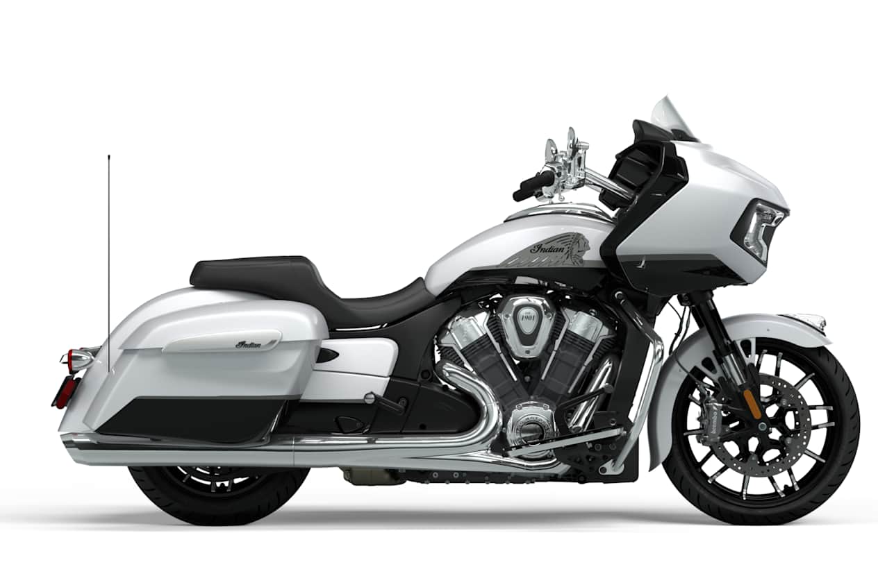 Indian Challenger Limited 2025 Ghost White Metallic : profil droit