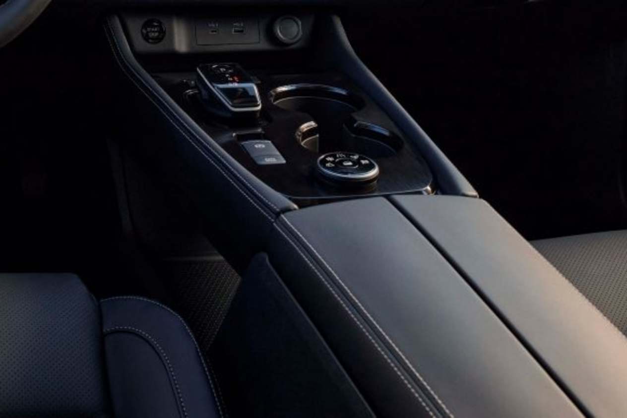 Nissan X-Trail Floating Centre Console