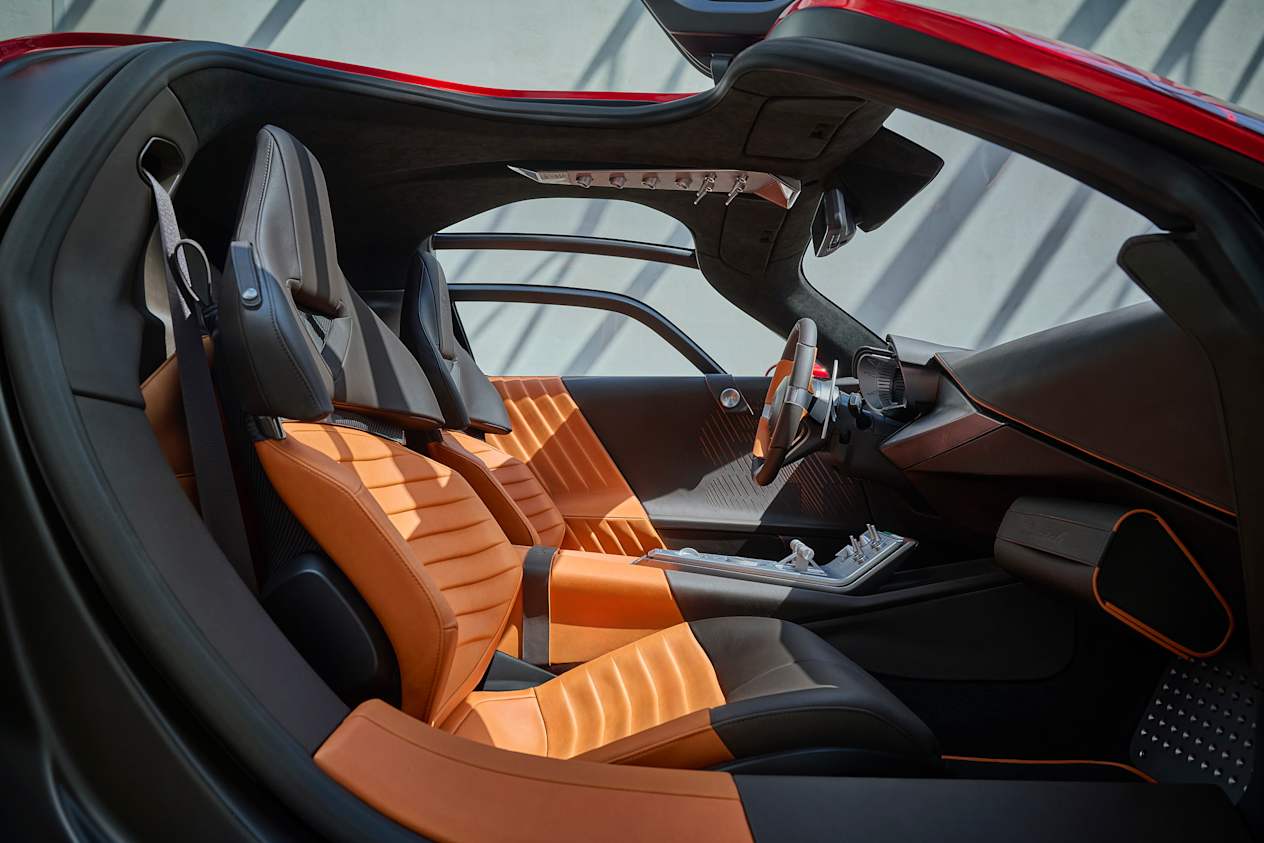 Alfa Romeo 33 Stradale 2023 : intérieur et sièges