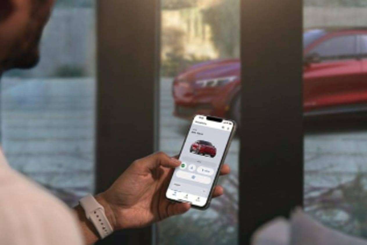 Lifestyle Image Remote Start Ford Pass