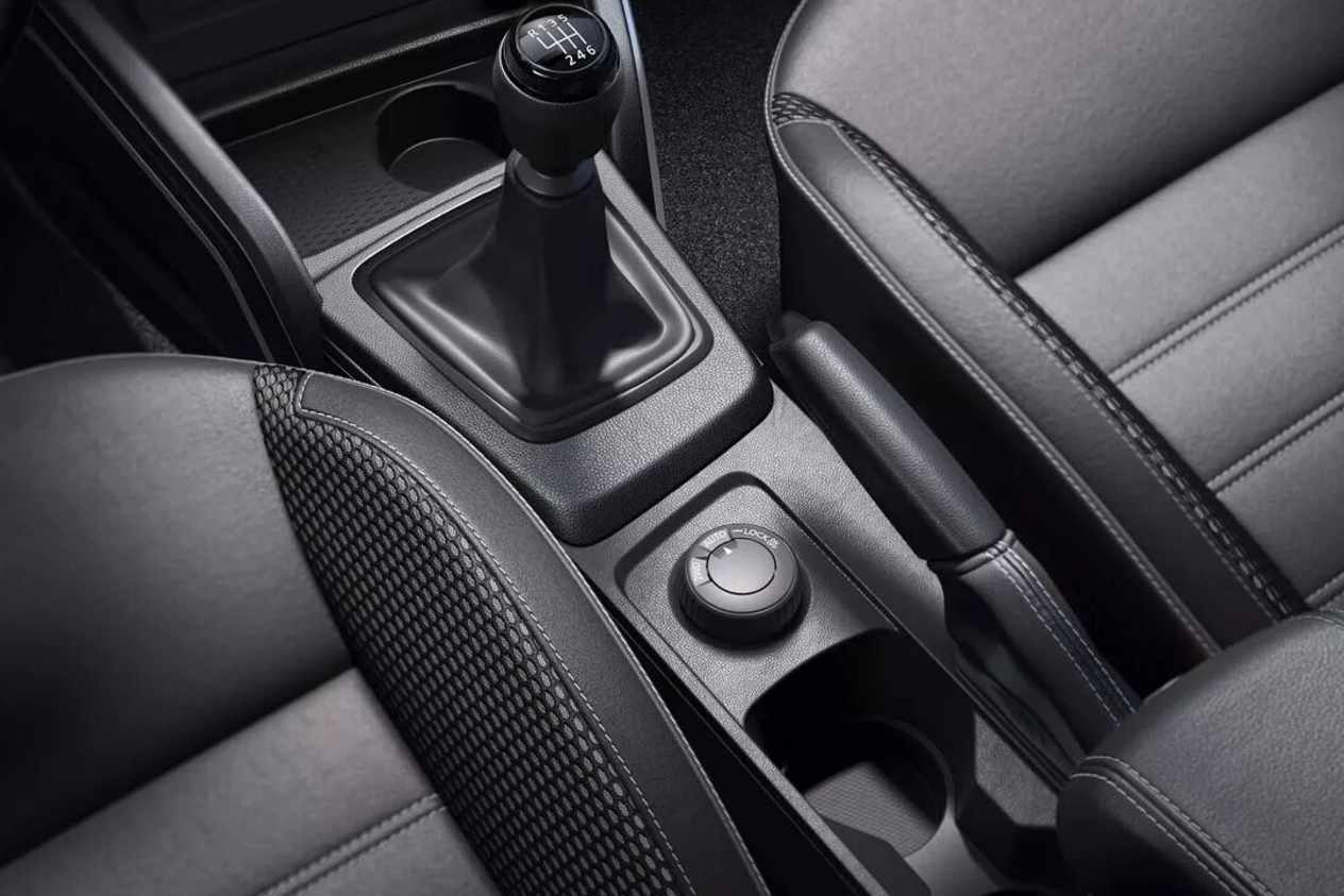 Dacia Duster Commercial Console
