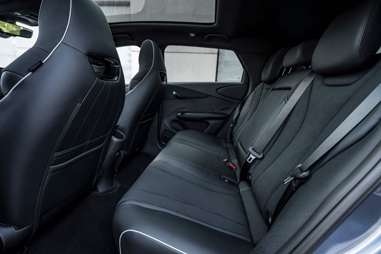 BYD Dolphin : sièges arrière