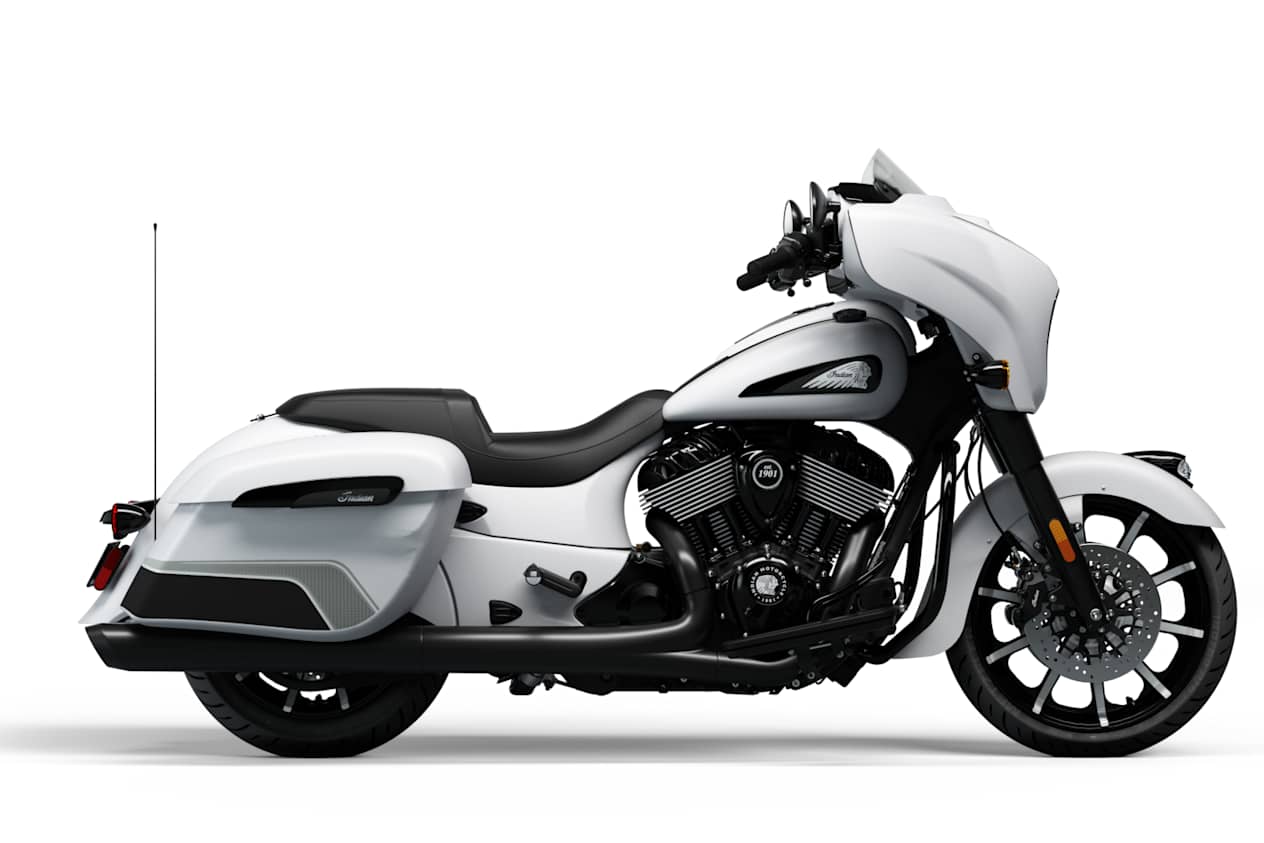 Indian Chieftain Dark Horse 2024 Ghost White Metallic Smoke : profil