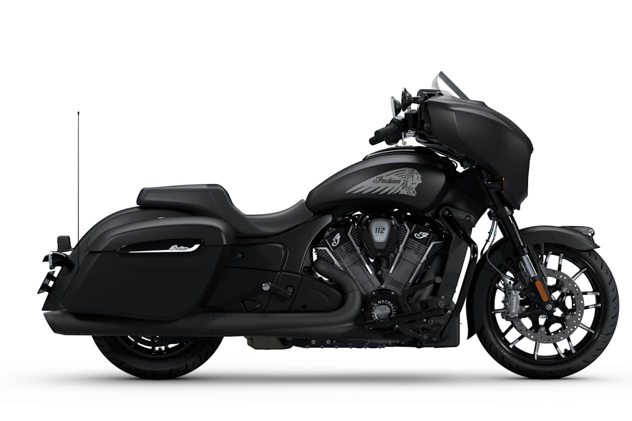Indian Chieftain Powerplus Dark Horse 2025 Black Smoke : profil