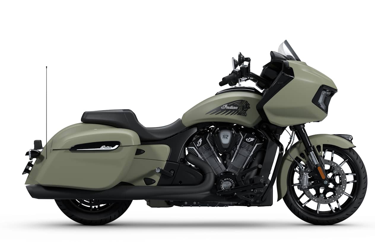 Indian Challenger Dark Horse Powerplus 112 2025 Moss Green Smoke : profil