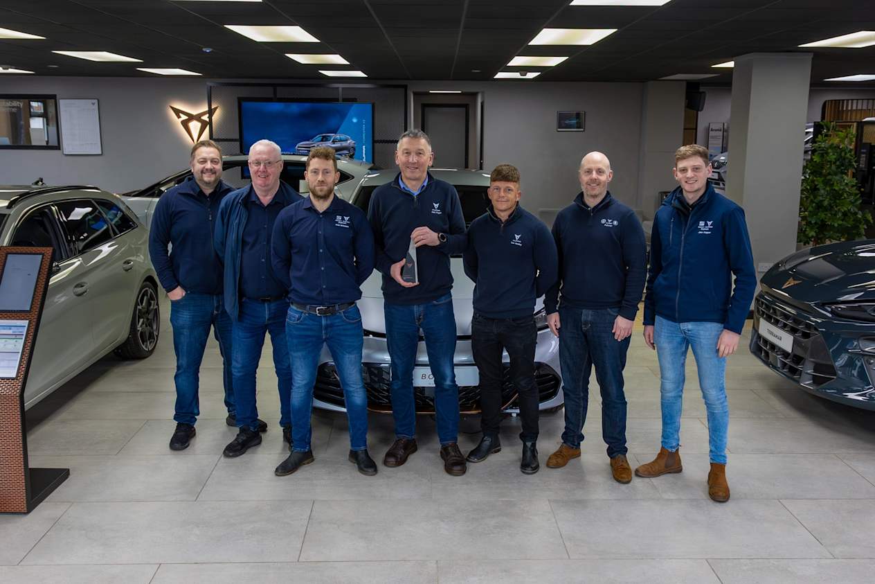 Pulman SEAT Sunderland Awarded Feefo Exceptional Service Award 2025