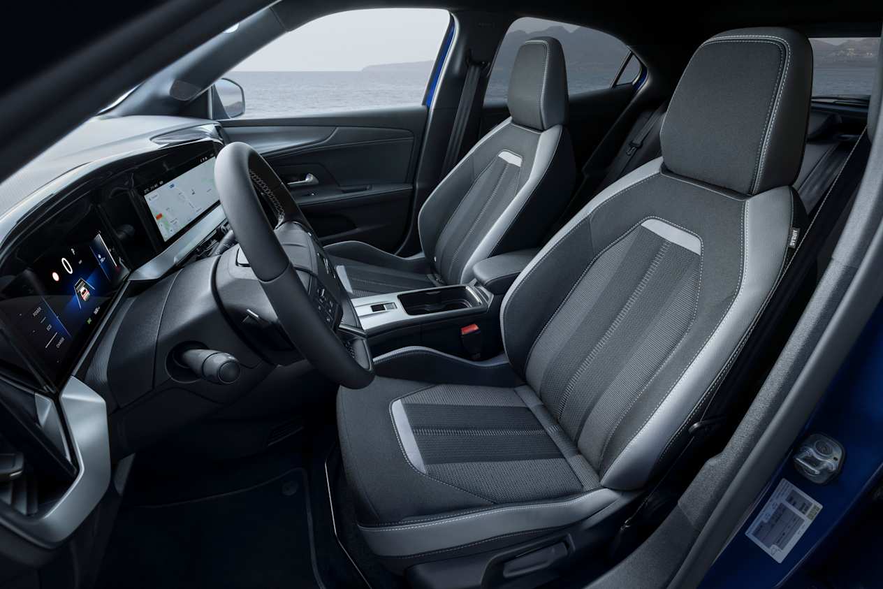 Opel Mokka 2025 : sièges avant