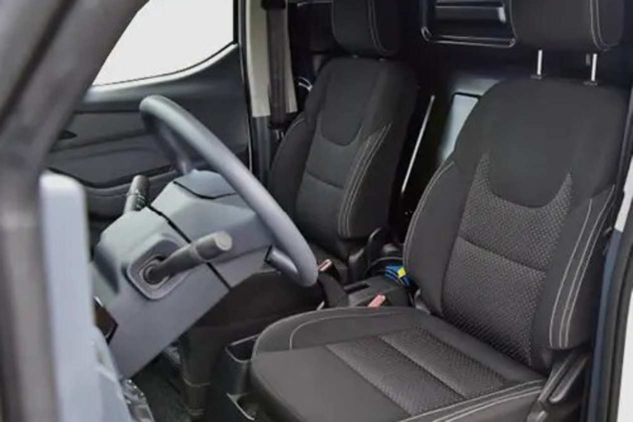 Maxus eDELIVER 3 interior