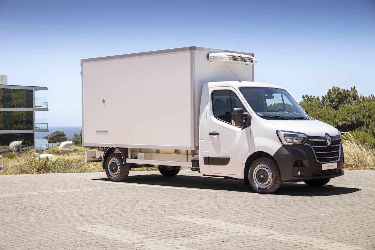 Renault Master Luton Box Van 