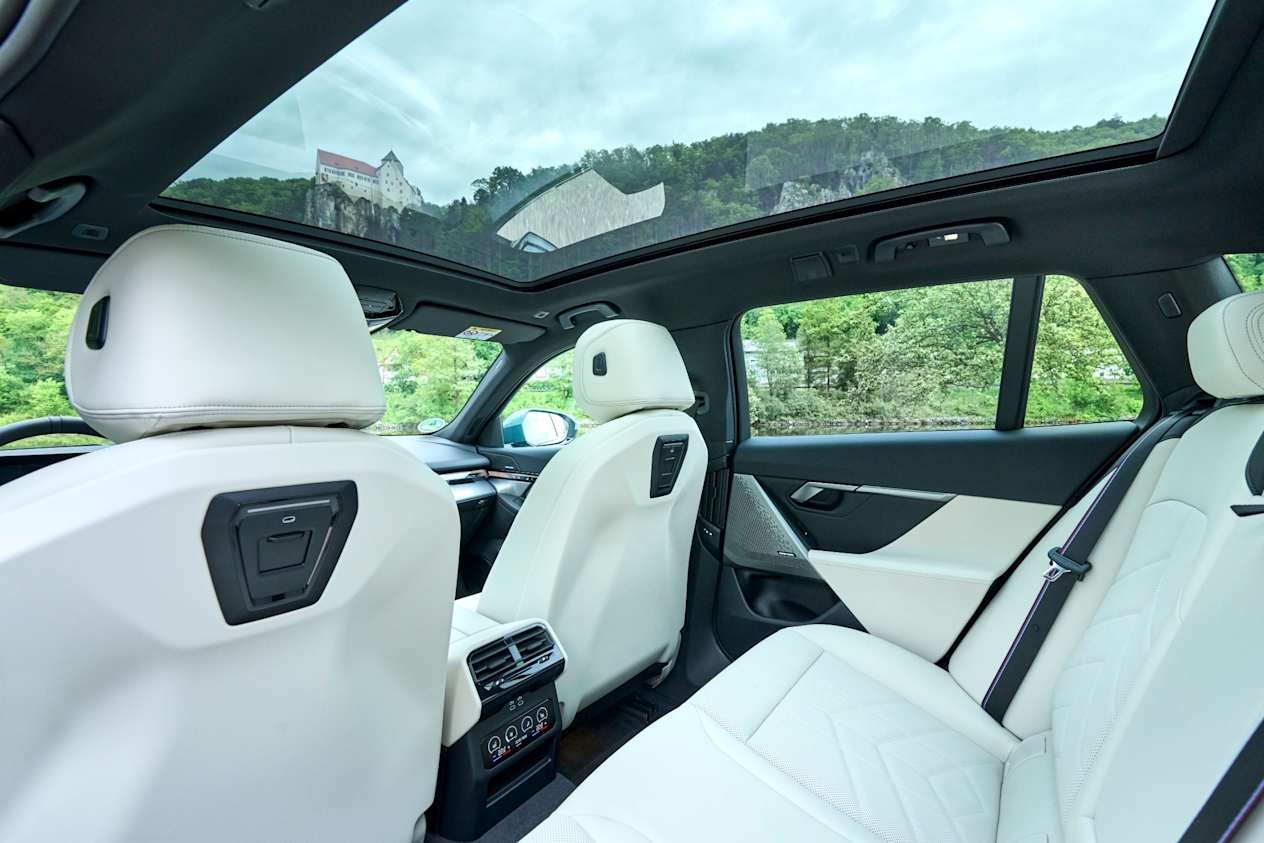 i5 white interior