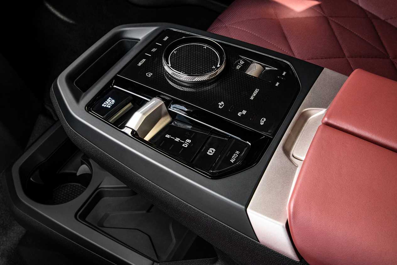 BMW IX
