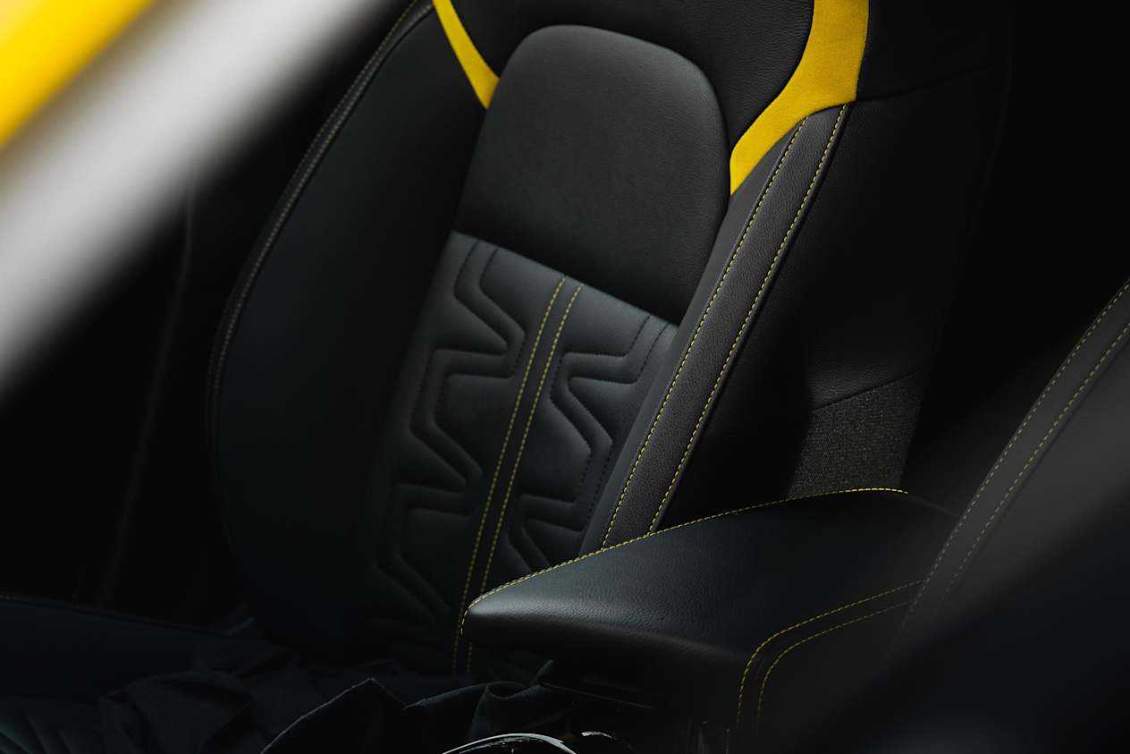 New Nissan Juke Seat Finishing