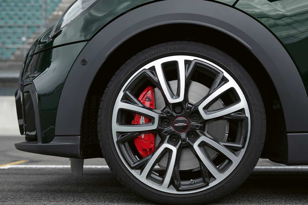 MINI John Cooper Works wheel