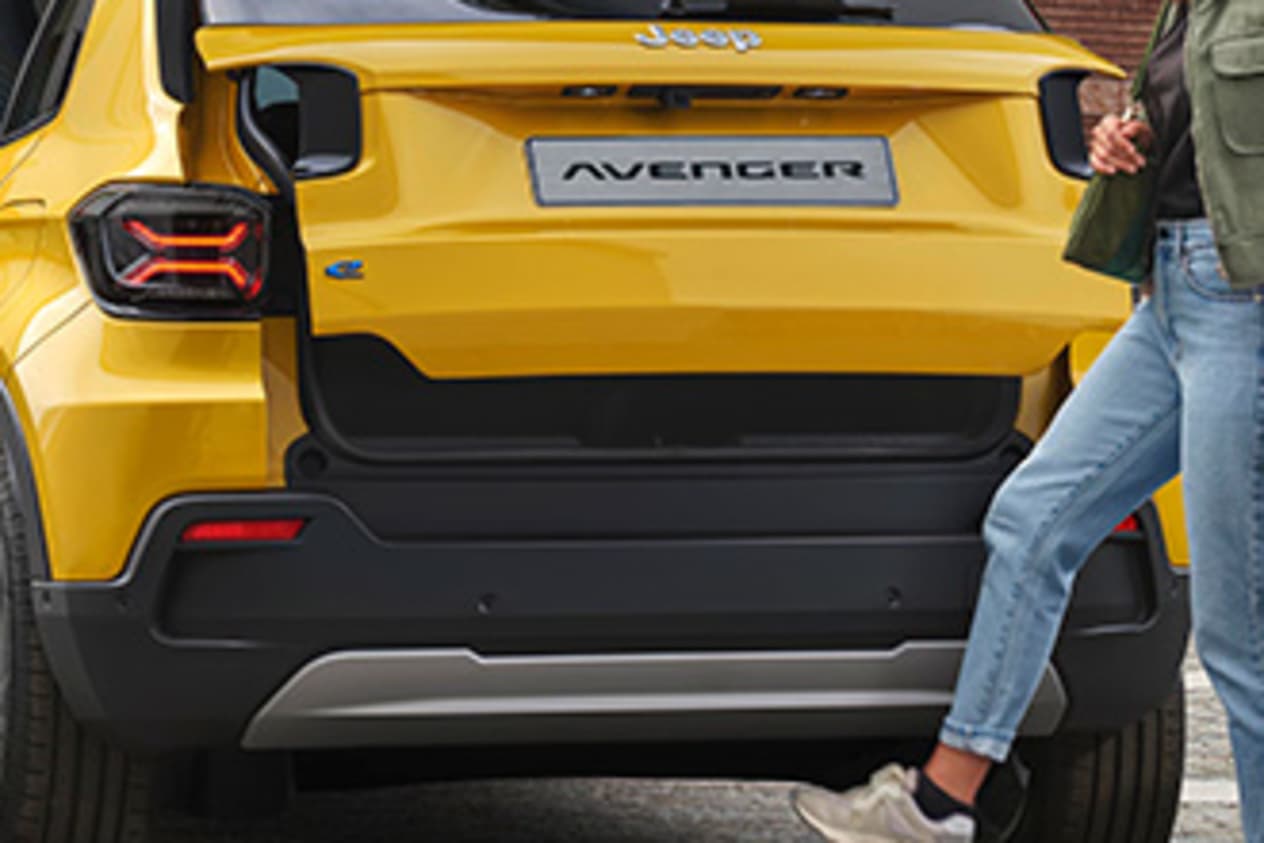 Hands-free Power Liftgate